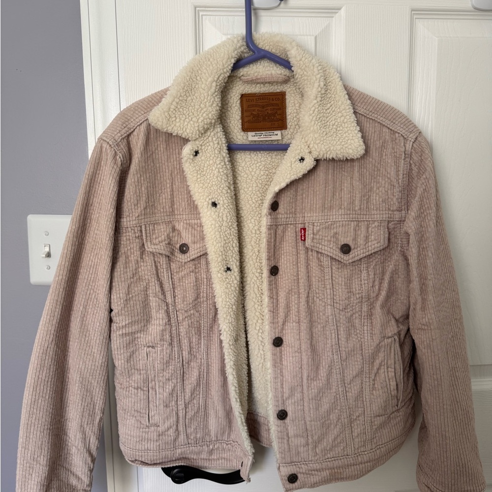 Levi's Women's Light Pink Sherpa-Lined Jacket (Seldom Worn)